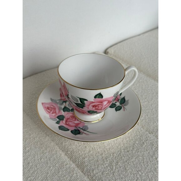 Queen Anne Bone China Tea Cup & Saucer Set With Pink Rose Design - Picture 3 of 15